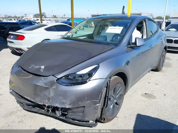 7SAYGDEE8RA313290 2024 TESLA MODEL Y - Image 2