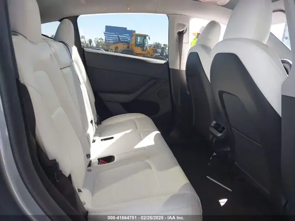 7SAYGDEE8RA313290 2024 TESLA MODEL Y - Image 8