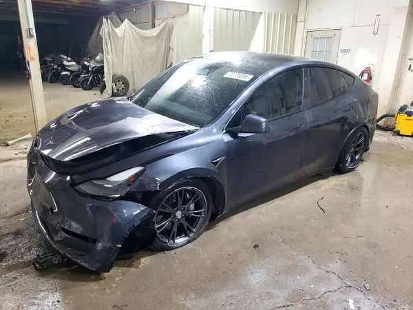 7SAYGDEE8RA317341 2024 TESLA MODEL Y - Image 1