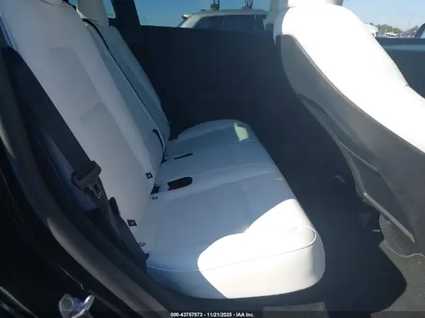 7SAYGDEE8RA327450 2024 TESLA MODEL Y - Image 8