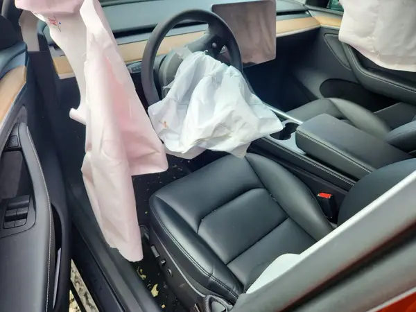 7SAYGDEE8RA328808 2024 TESLA MODEL Y - Image 8