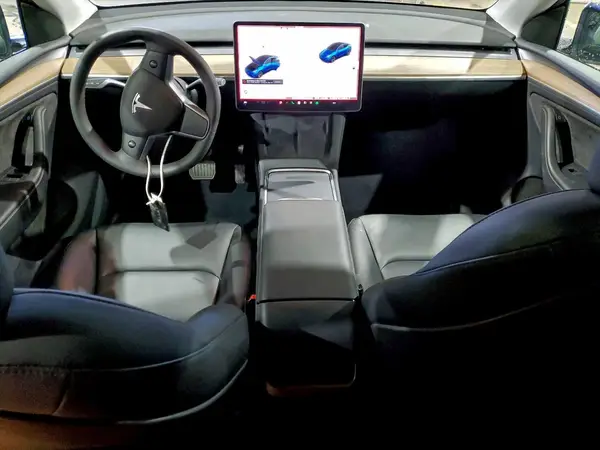 7SAYGDEE8RA329182 2024 TESLA MODEL Y - Image 8