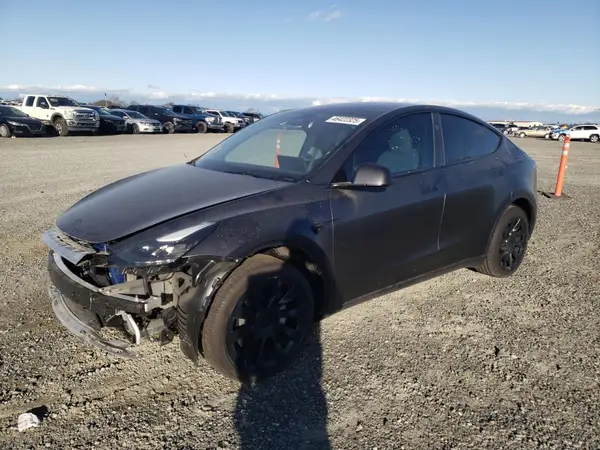 7SAYGDEE8RF002655 2024 TESLA MODEL Y - Image 1