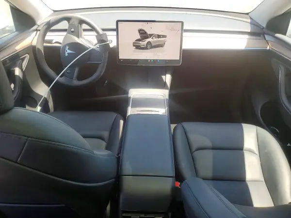 7SAYGDEE8RF006088 2024 TESLA MODEL Y - Image 8
