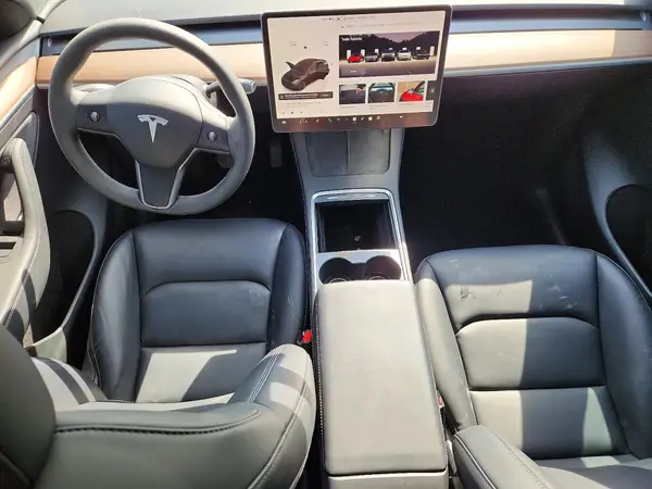 7SAYGDEE8RF018595 2024 TESLA MODEL Y - Image 8