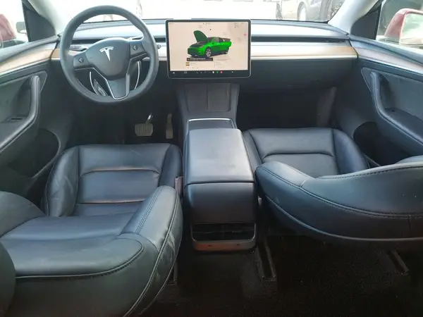 7SAYGDEE8RF031427 2024 TESLA MODEL Y - Image 8