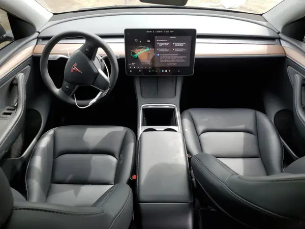 7SAYGDEE8RF060376 2024 TESLA MODEL Y - Image 8