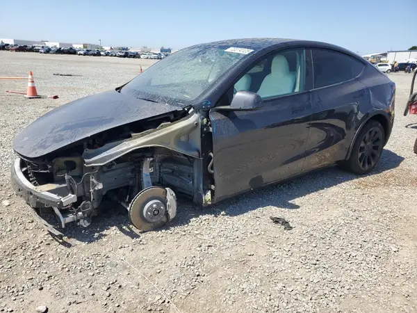 7SAYGDEE8RF063701 2024 TESLA MODEL Y - Image 1