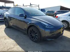 7SAYGDEE8RF066873 2024 TESLA MODEL Y
