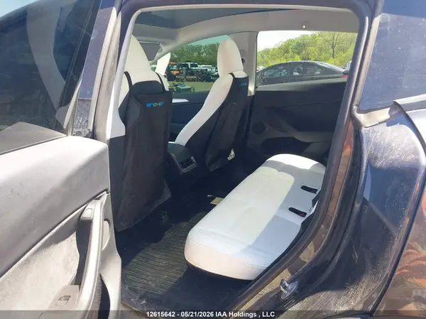 7SAYGDEE8RF071300 2024 TESLA MODEL Y - Image 8