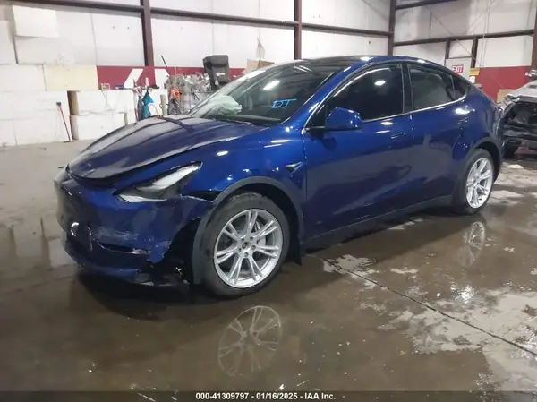 7SAYGDEE8RF074374 2024 TESLA MODEL Y - Image 2