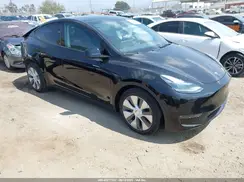 7SAYGDEE8RF078151 2024 TESLA MODEL Y