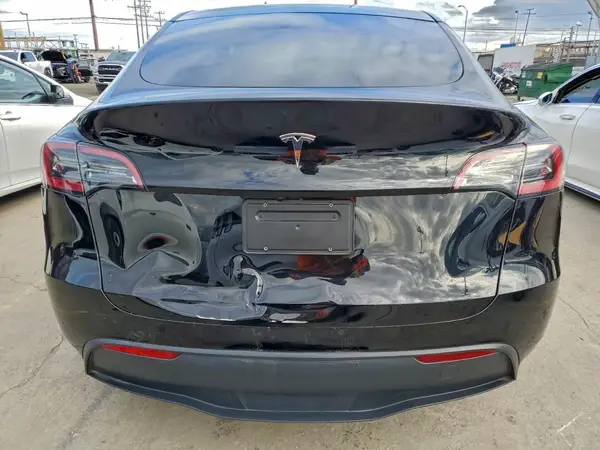 2024 TESLA MODEL Y auction photo 6