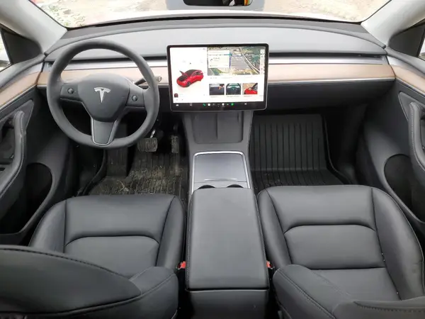 7SAYGDEE8RF082636 2024 TESLA MODEL Y - Image 8