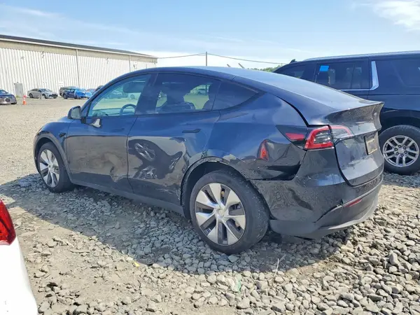 7SAYGDEE8RF084984 2024 TESLA MODEL Y - Image 2