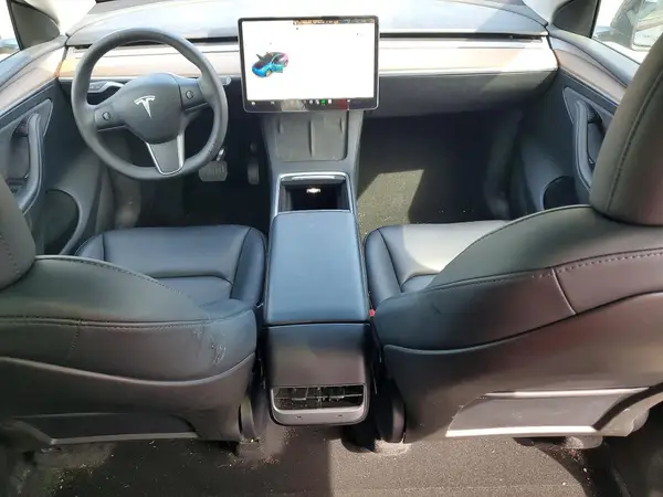 7SAYGDEE8RF084984 2024 TESLA MODEL Y - Image 8