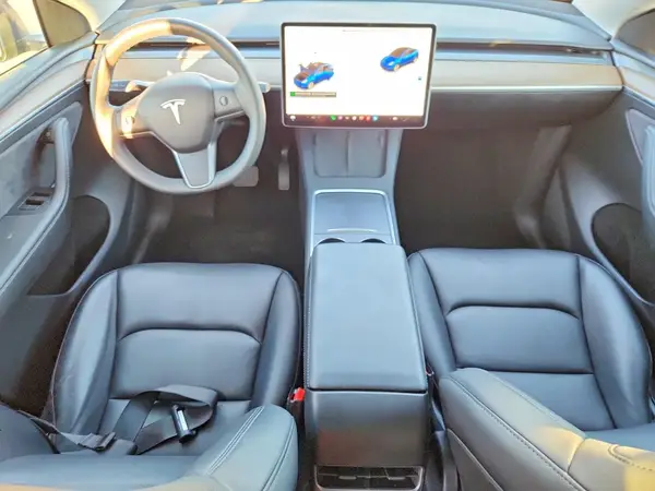 7SAYGDEE8RF085813 2024 TESLA MODEL Y - Image 8