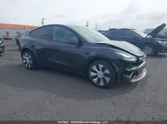 7SAYGDEE8RF093037 2024 TESLA MODEL Y