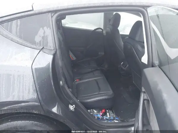 7SAYGDEE8RF113996 2024 TESLA MODEL Y - Image 8