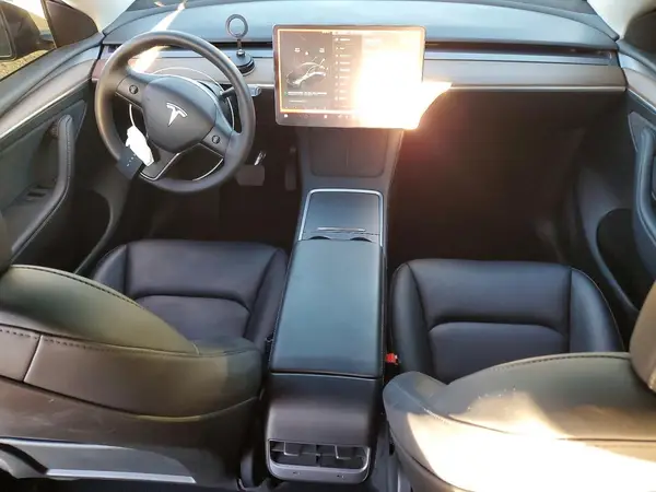 7SAYGDEE8RF117725 2024 TESLA MODEL Y - Image 8