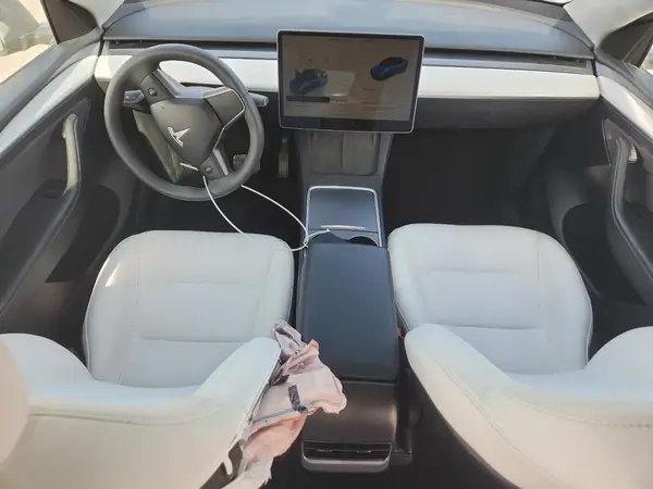 7SAYGDEE8RF125274 2024 TESLA MODEL Y - Image 8