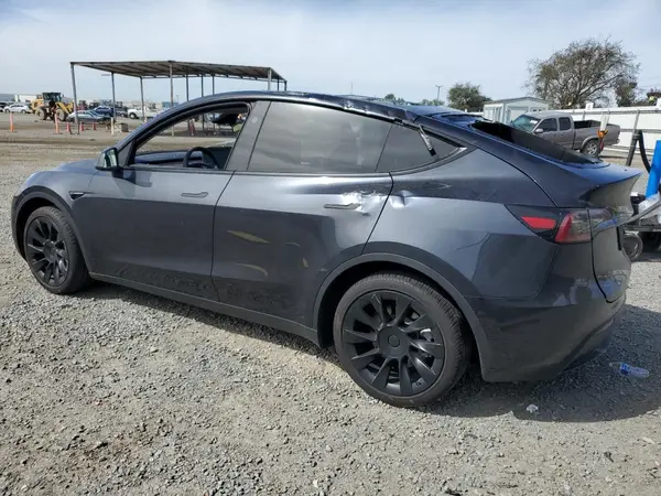 7SAYGDEE8RF148280 2024 TESLA MODEL Y - Image 2