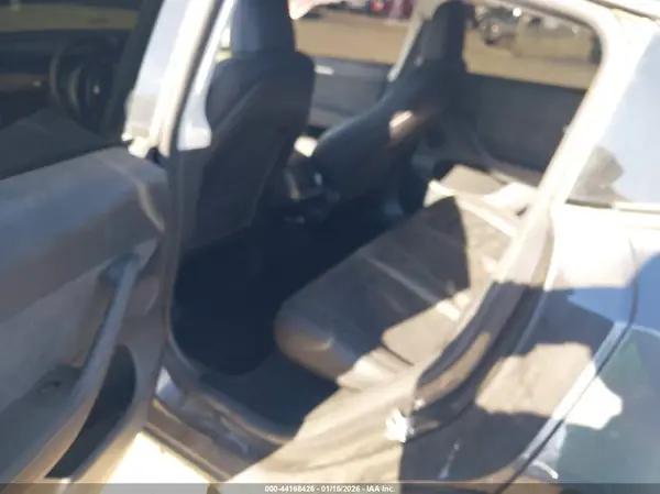 7SAYGDEE8RF150014 2024 TESLA MODEL Y - Image 8