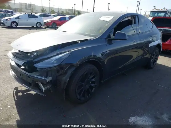 7SAYGDEE8RF150188 2024 TESLA MODEL Y - Image 2