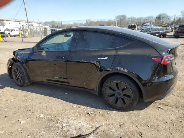 7SAYGDEE8RF153642 2024 TESLA MODEL Y - Image 2