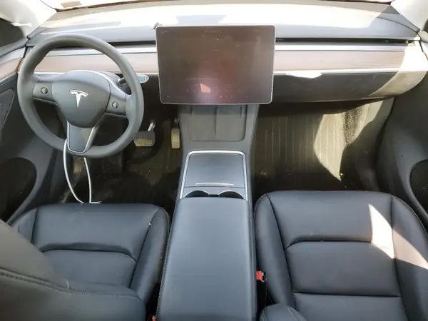 7SAYGDEE8RF153642 2024 TESLA MODEL Y - Image 8