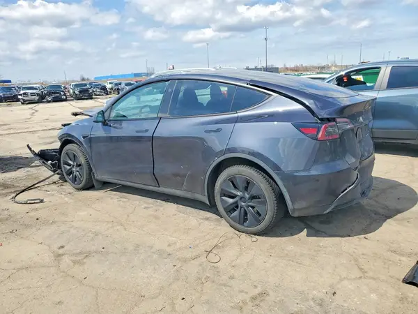 7SAYGDEE8RF157657 2024 TESLA MODEL Y - Image 2