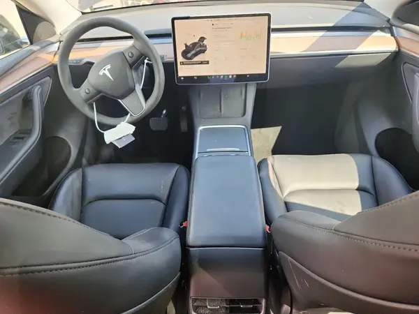 7SAYGDEE8RF166407 2024 TESLA MODEL Y - Image 8