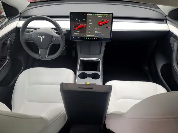 7SAYGDEE8RF179853 2024 TESLA MODEL Y - Image 8