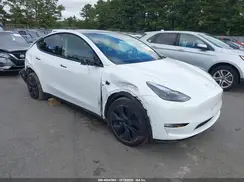 7SAYGDEE8RF183577 2024 TESLA MODEL Y