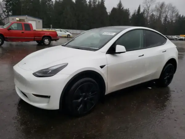 7SAYGDEE8RF193395 2024 TESLA MODEL Y - Image 1