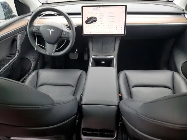 7SAYGDEE8RF200782 2024 TESLA MODEL Y - Image 8