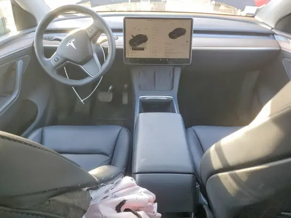 7SAYGDEE8RF984770 2024 TESLA MODEL Y - Image 8