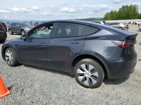 7SAYGDEE8RF986258 2024 TESLA MODEL Y - Image 2