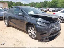 7SAYGDEE8RF988950 2024 TESLA MODEL Y