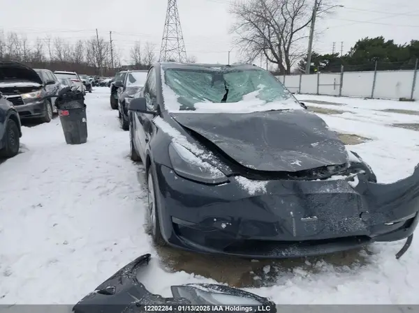 7SAYGDEE8RF991153 2024 TESLA MODEL Y - Image 1