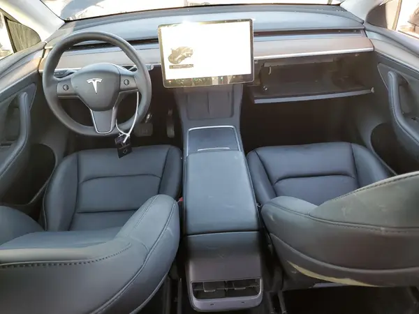 7SAYGDEE8RF995901 2024 TESLA MODEL Y - Image 8