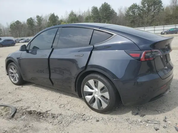 7SAYGDEE8RF995932 2024 TESLA MODEL Y - Image 2