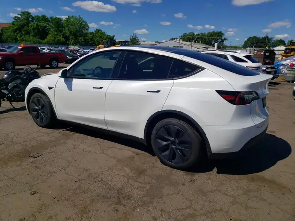 7SAYGDEE8SA342178 2025 TESLA MODEL Y - Image 2