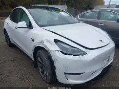 7SAYGDEE8SA342844 2025 TESLA MODEL Y