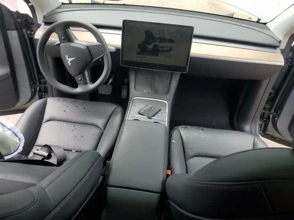 7SAYGDEE8SA355884 2025 TESLA MODEL Y - Image 8