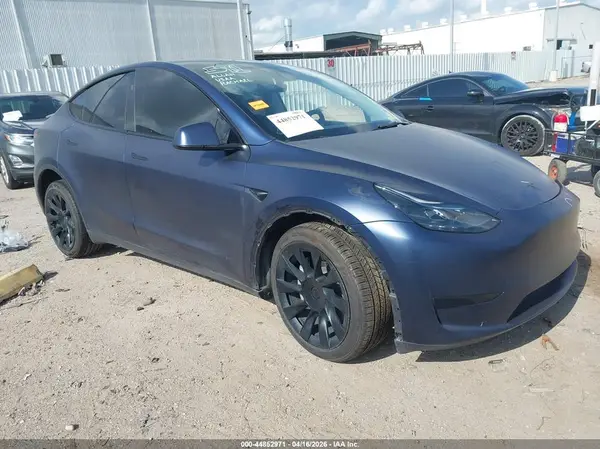 7SAYGDEE8SA359952 2025 TESLA MODEL Y - Image 1