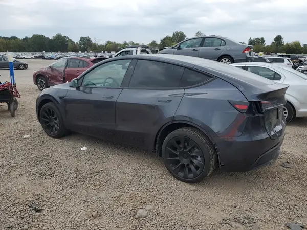 7SAYGDEE8SA367632 2025 TESLA MODEL Y - Image 2