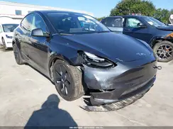 7SAYGDEE8SA372281 2025 TESLA MODEL Y
