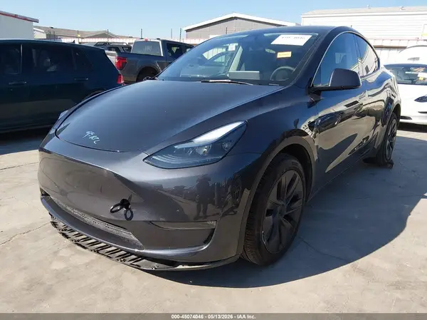 7SAYGDEE8SA372281 2025 TESLA MODEL Y - Image 2