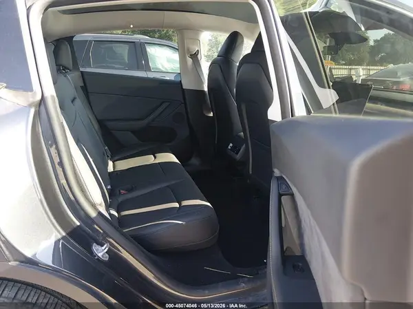 7SAYGDEE8SA372281 2025 TESLA MODEL Y - Image 8